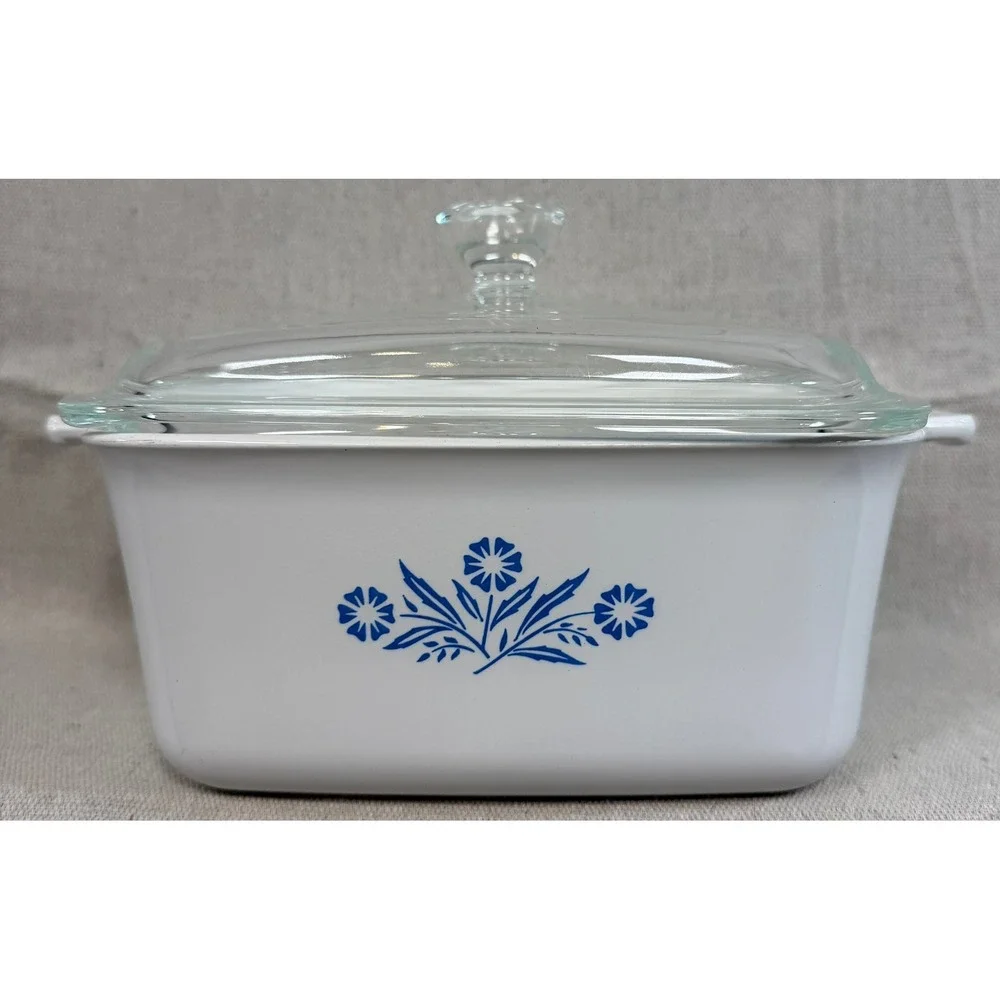 Corning Ware Blue Cornflower 1.5 Quart Casserole Dish with Lid P-4-B Vintage